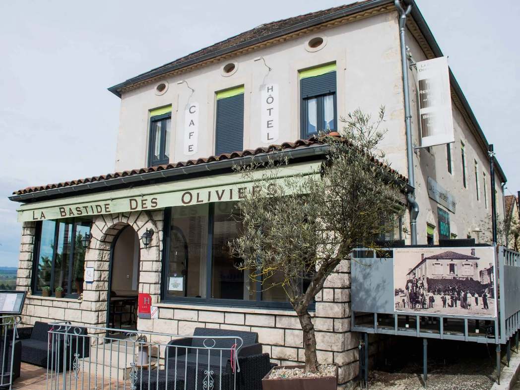 La Bastide des Oliviers — Hôtel-Restaurant Monflanquin