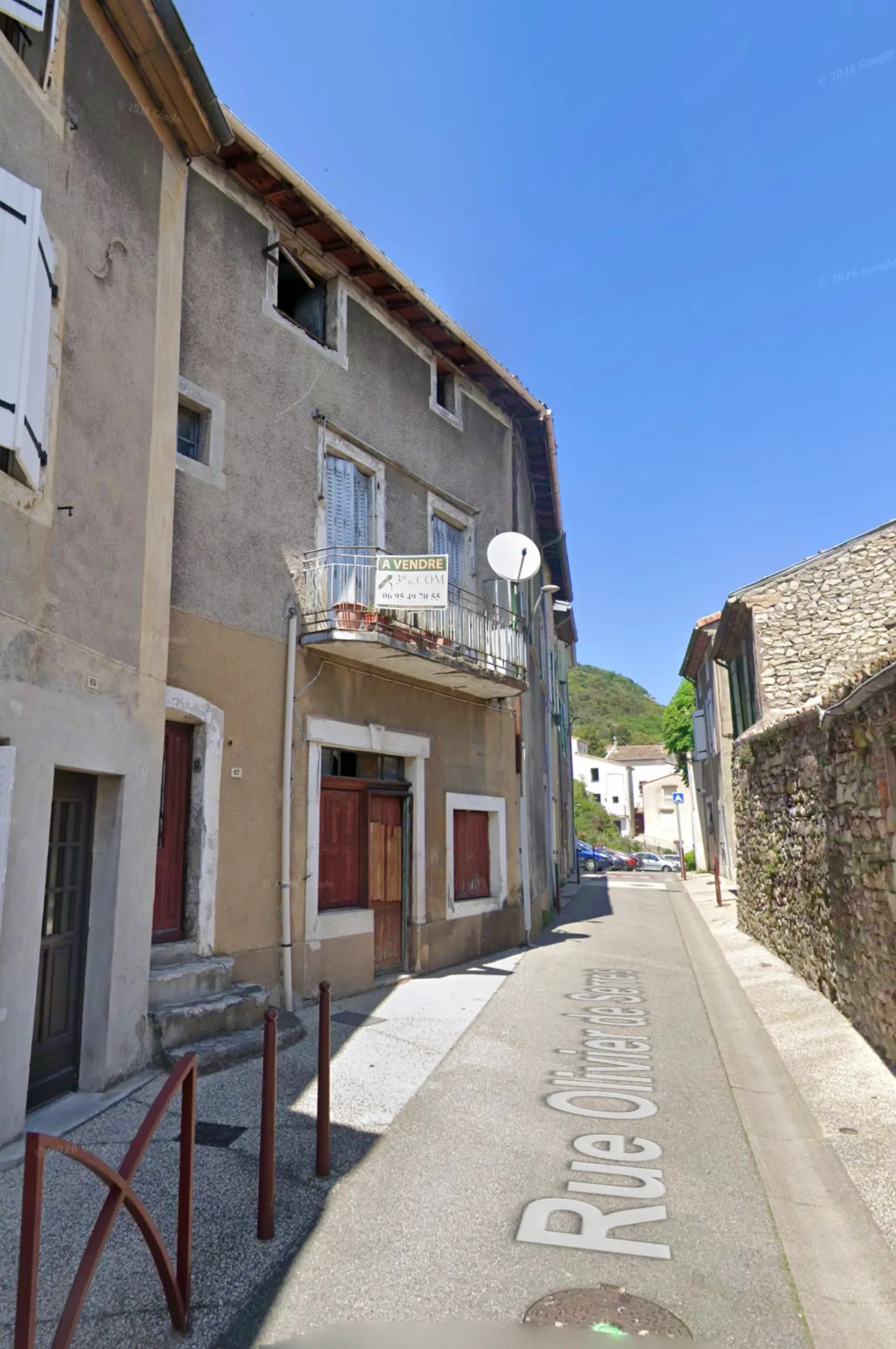 Le Pouzin — Rénovation et division d'une maison en quatre logements